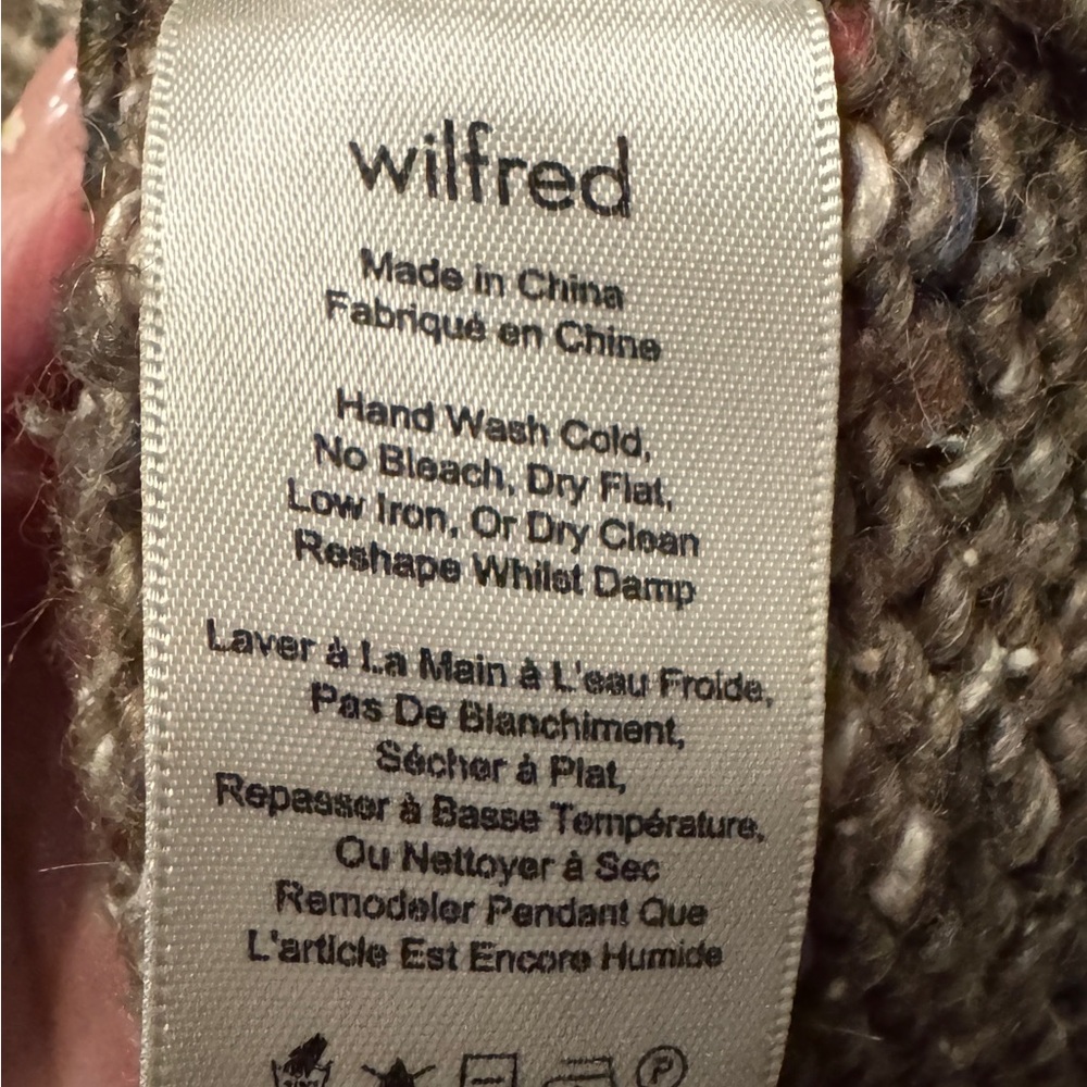 Wilfred Aritzia Wool, Alpaca, Silk Oversized Chunky Cardigan Sweater - Picture 7 of 8